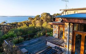 Of Stone & Wood Guesthouse
